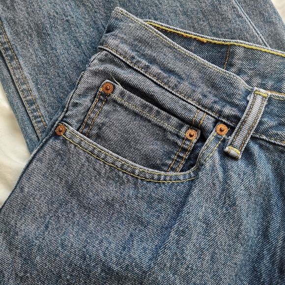 SOLD - Levi's 550 Denim Jeans - Picture 3 of 4
